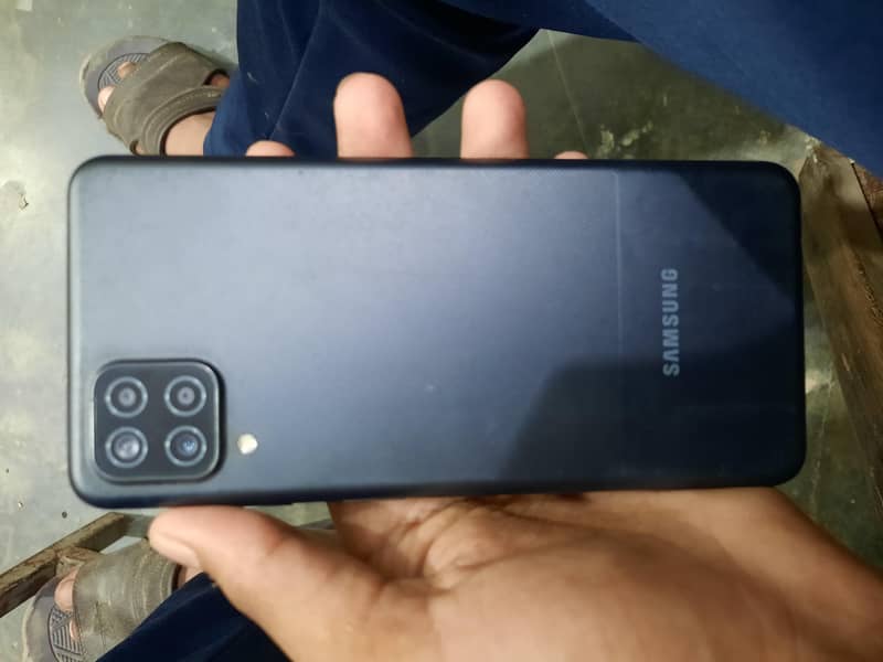 Samsung Mobile A12 3