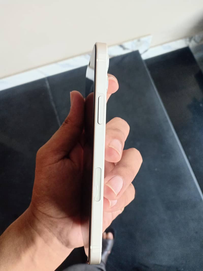 Apple iPhone 12 3