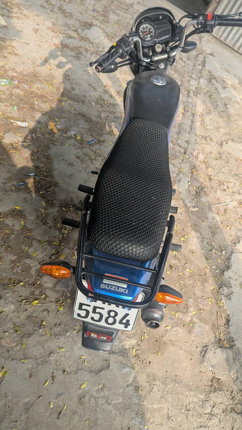 Suzuki 110s Model 2022 condition 9/10 3