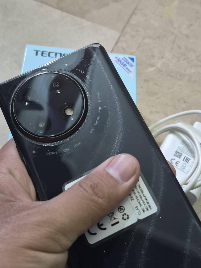 Tecno CAMON 30S 1