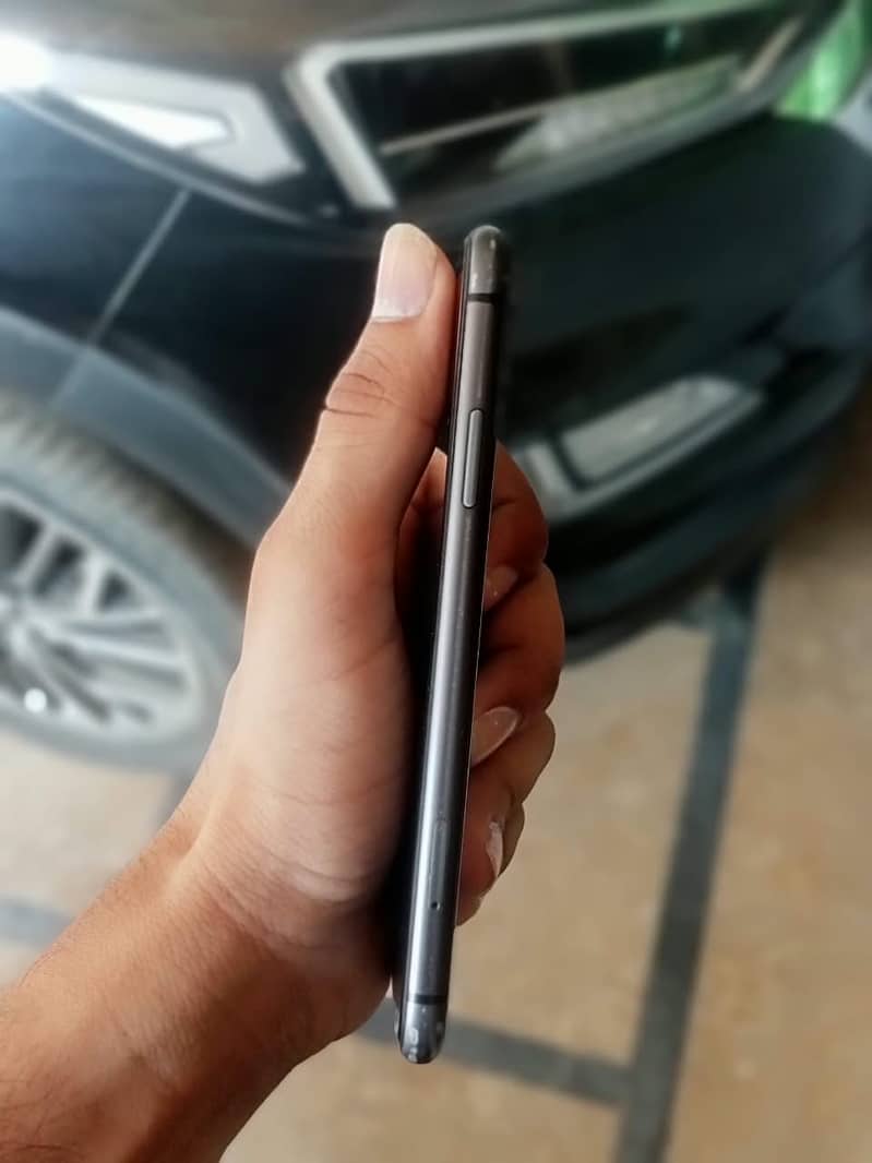 Apple iPhone 11 2