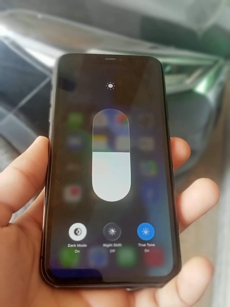 Apple iPhone 11 7