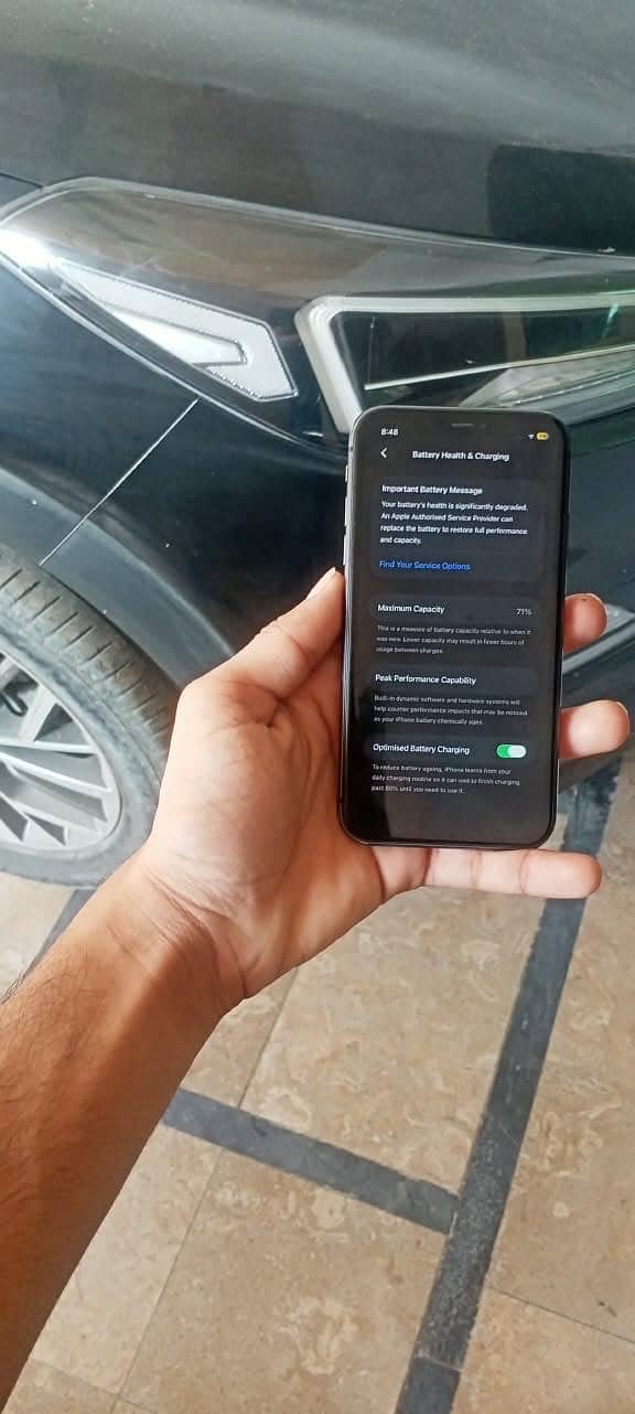 Apple iPhone 11 8