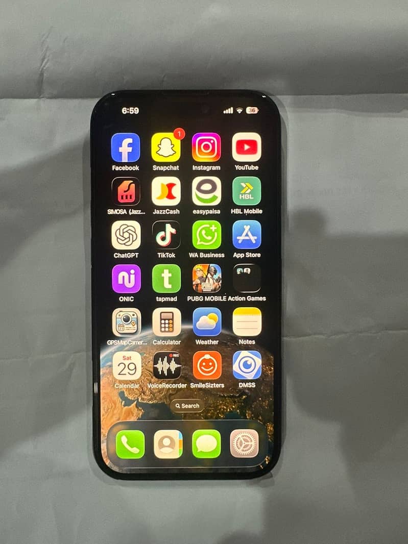 Apple iPhone 15 8