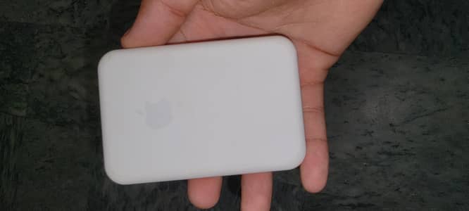 Apple Wireless Powerbank