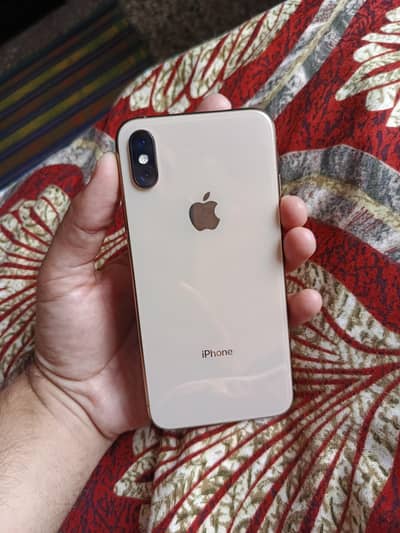 iphone xs 64gb non pta for sale. . 77 battery. .  original