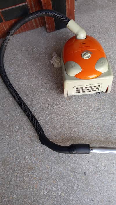 Vacuum cleaner England Technology