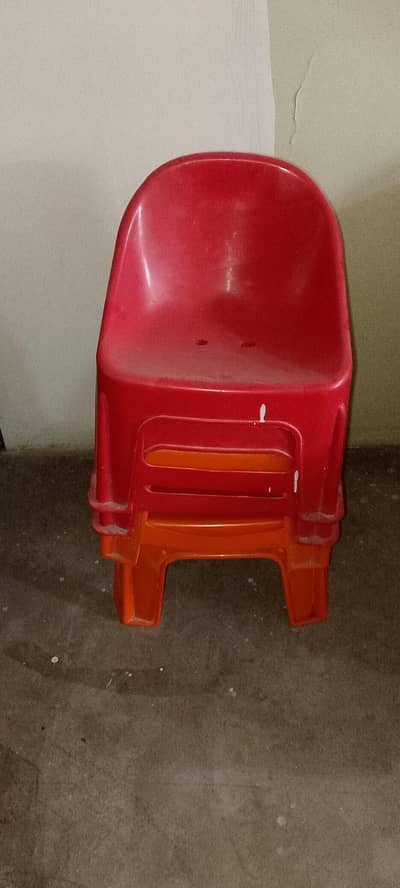 school chairs for montessori kids 4 pices never used