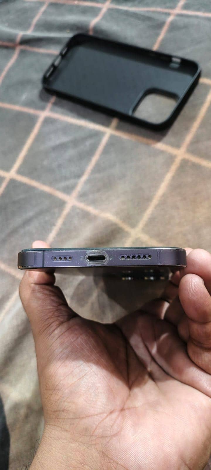Apple iPhone 14 Pro Max 1