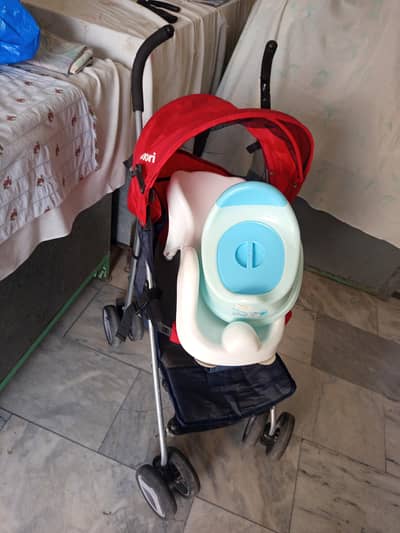 Baby Bath and pot, walker
