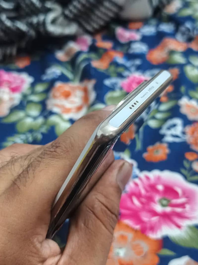 Infinix Zero 30 6
