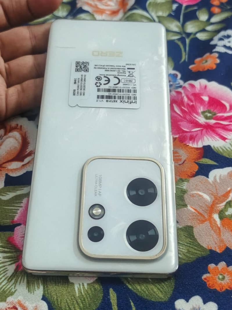Infinix Zero 30 8