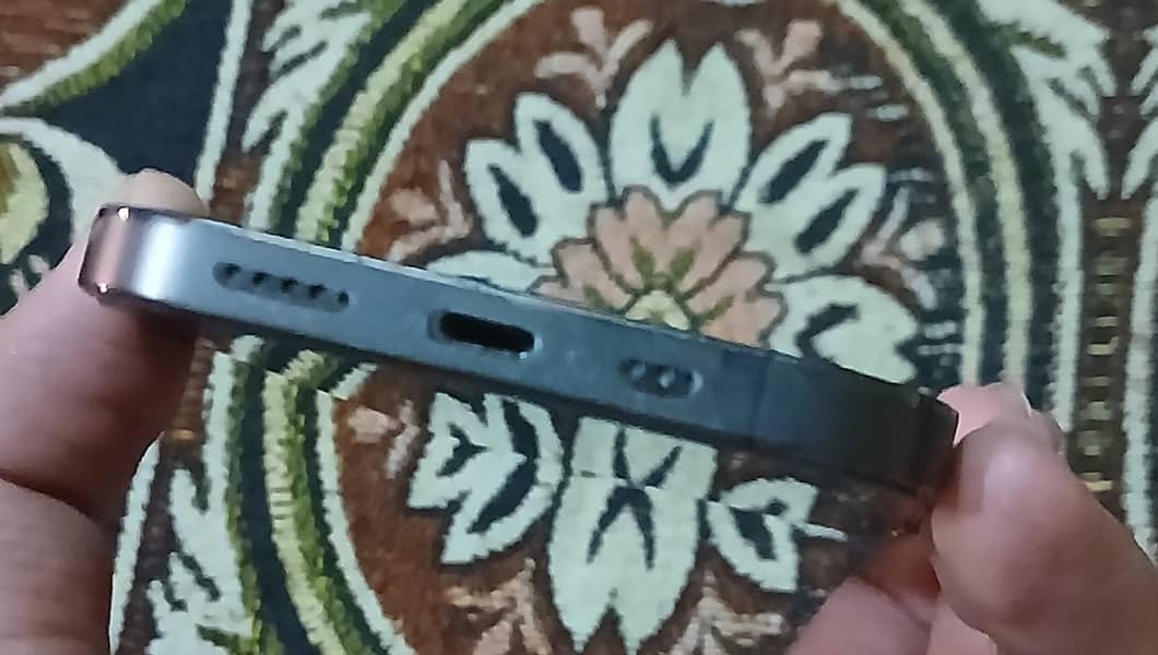 Apple iPhone 12 Pro 4
