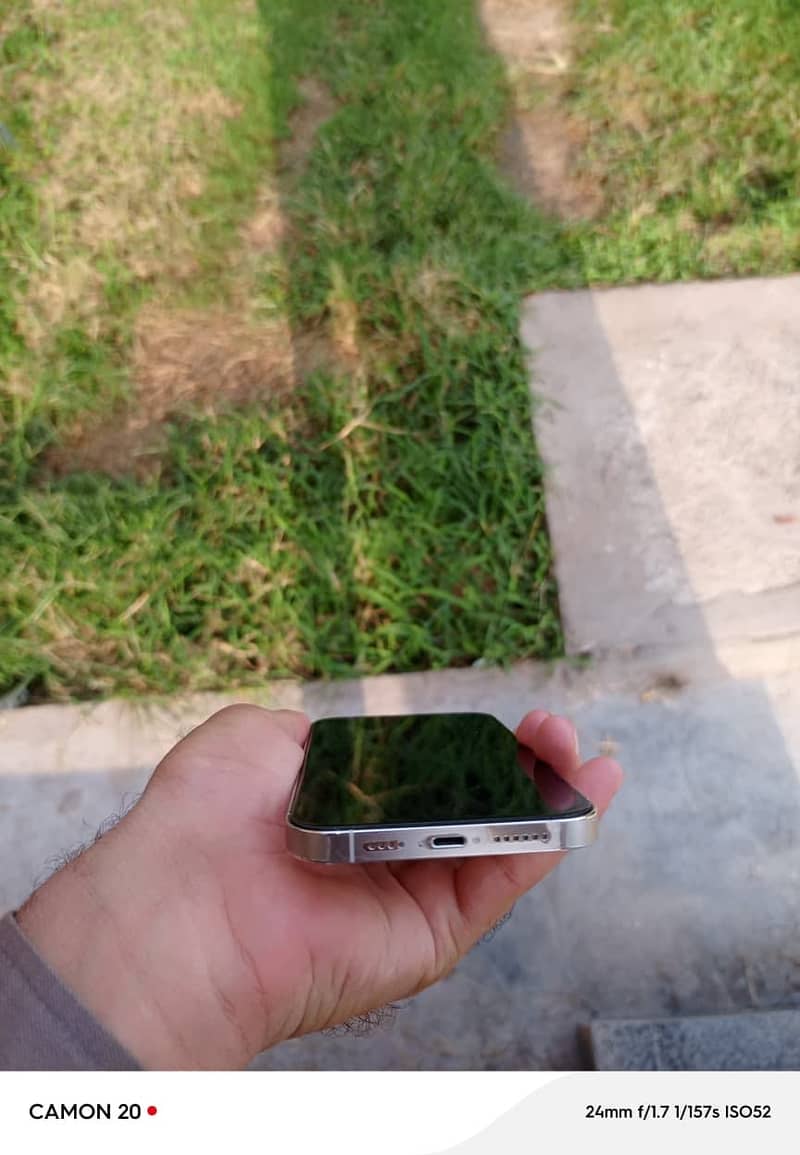 Apple iPhone 13 Pro Max 1