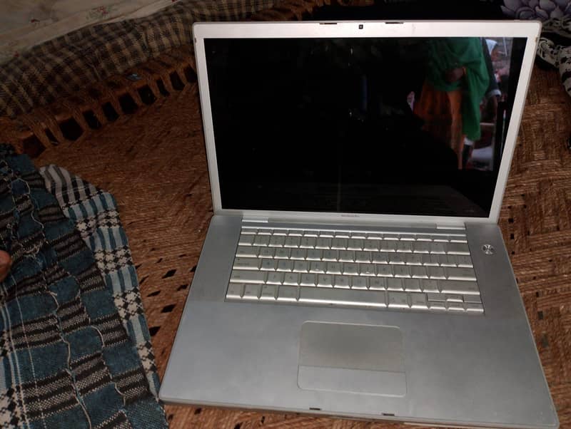 MacBook pro 9