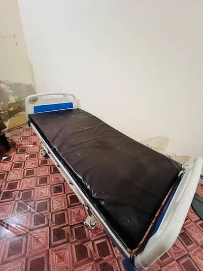 Hospital bed for sell