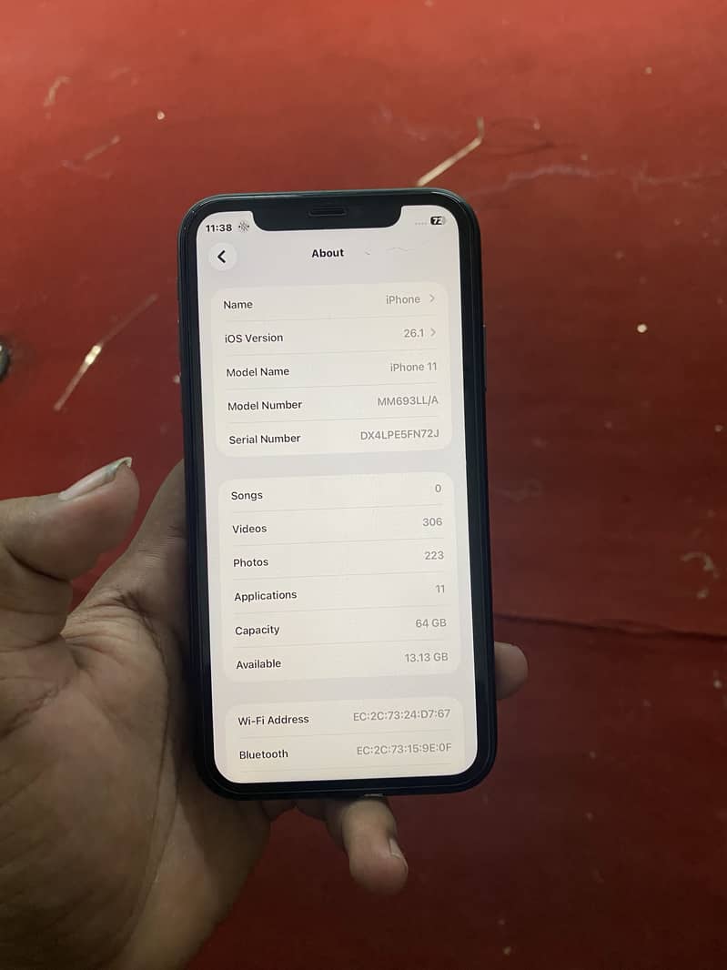 Apple iPhone 11 3