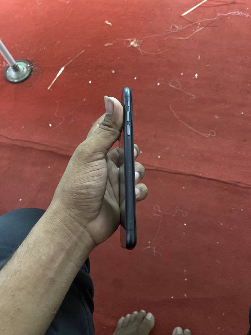Apple iPhone 11 5