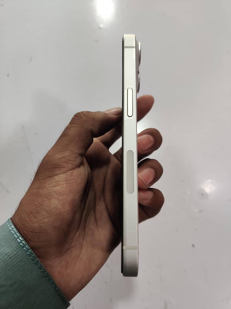 Apple iPhone 14 2