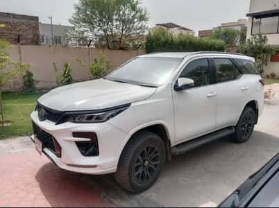 Driver Helper Urgent Required For House
