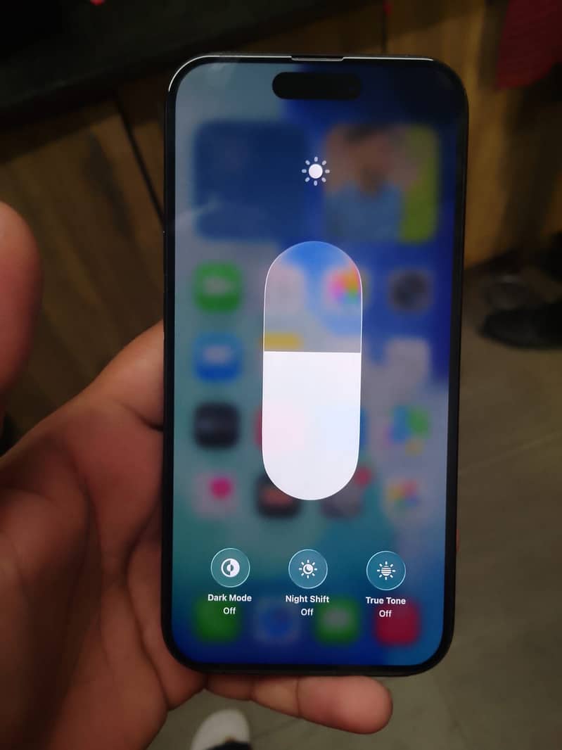 Apple iPhone 15 Pro 3