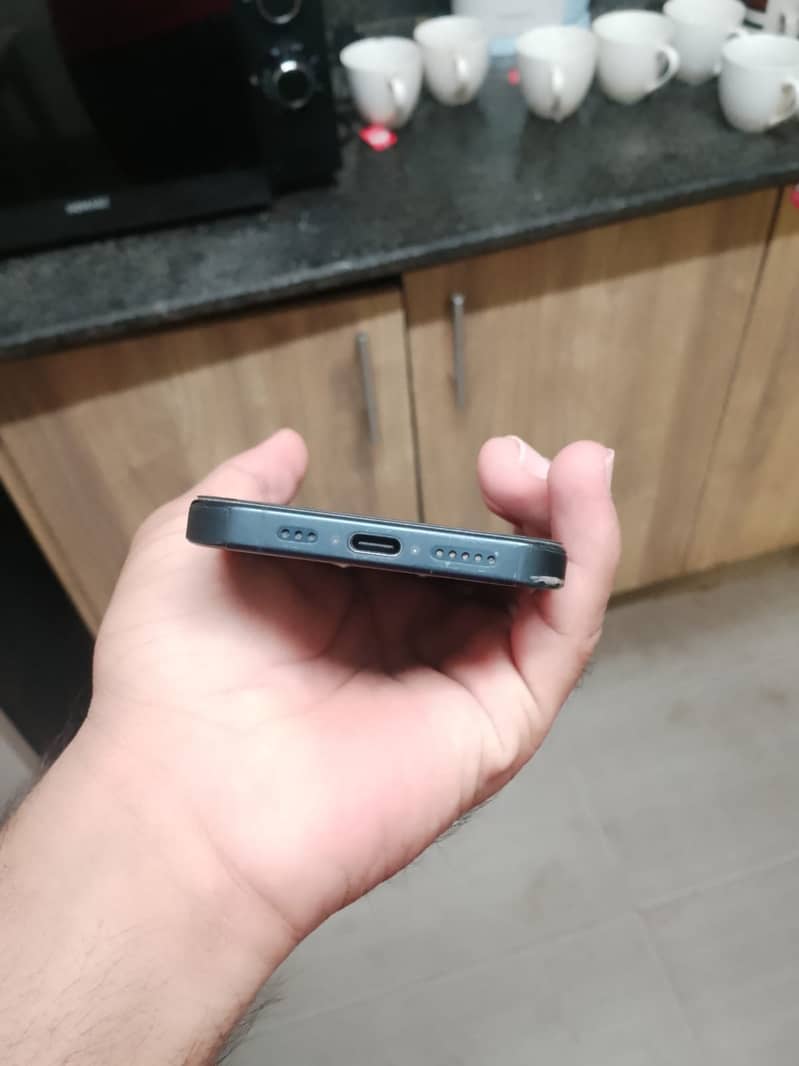 Apple iPhone 15 Pro 5