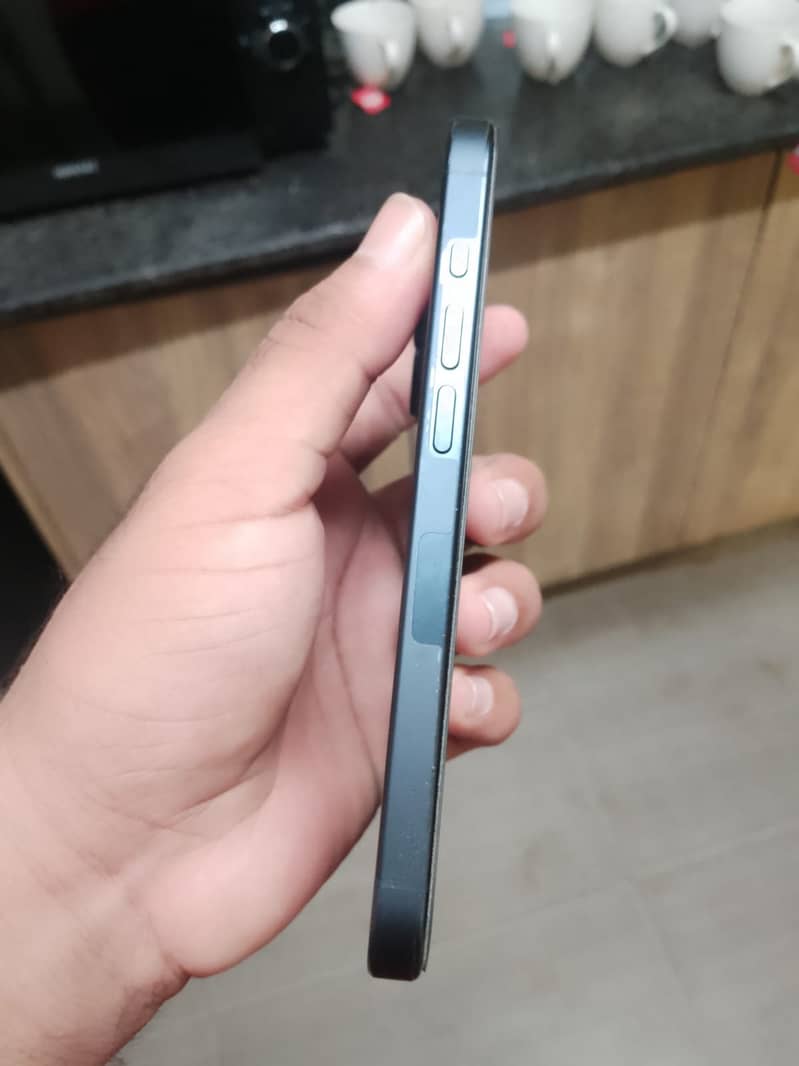 Apple iPhone 15 Pro 7