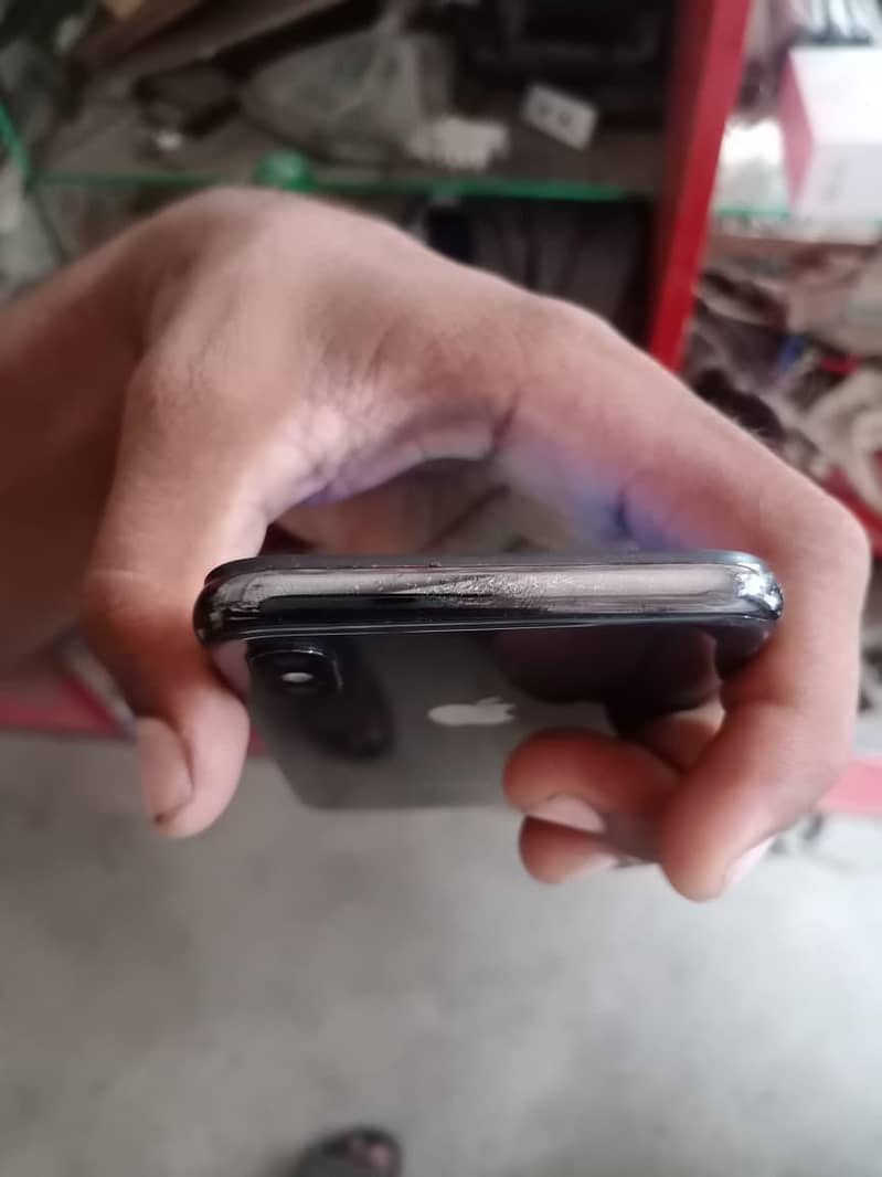 Apple iPhone X 2