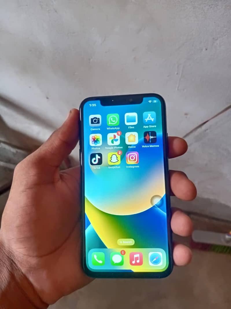 Apple iPhone X 3