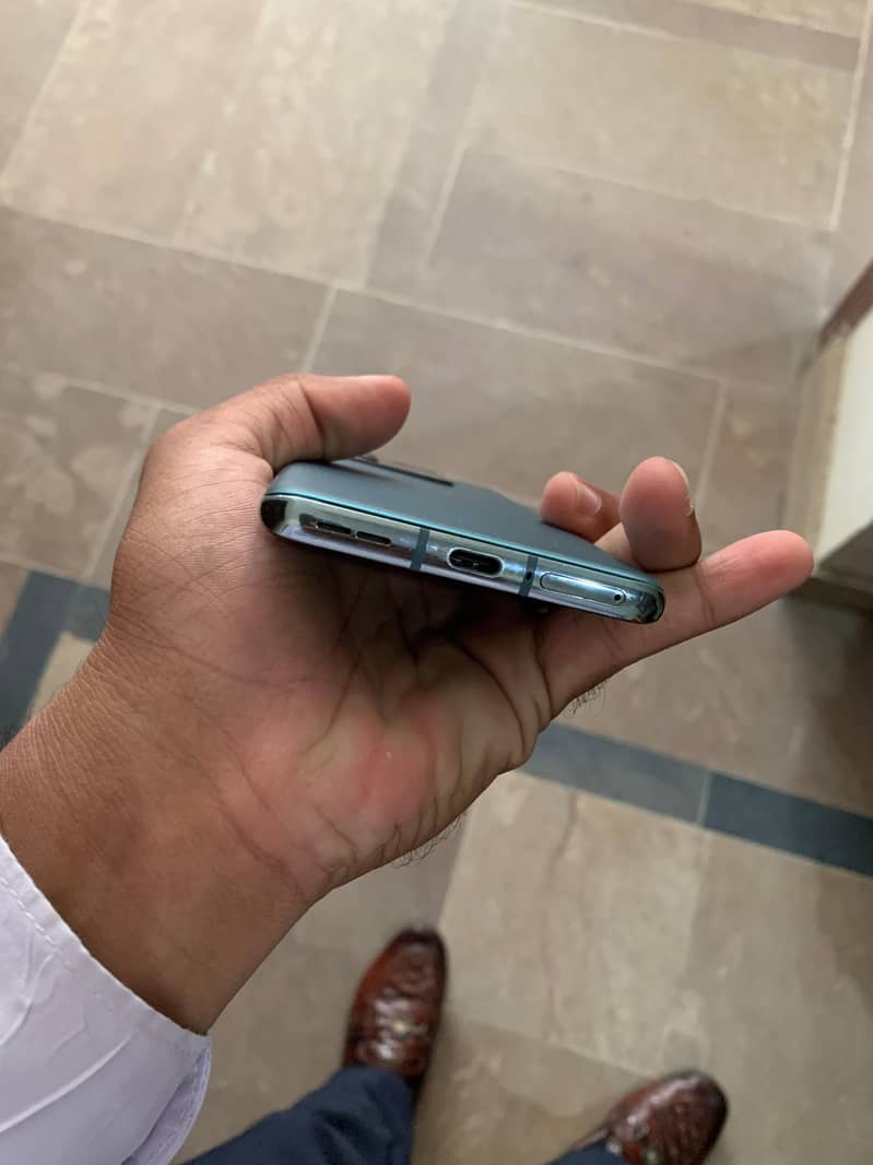 One Plus 10 Pro 5