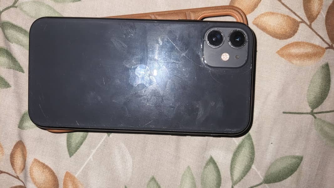 Apple iPhone 11 0