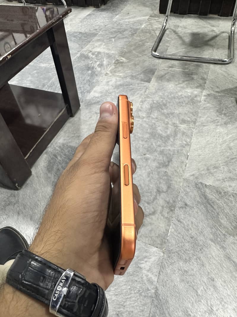 Apple iPhone 17 Pro 5
