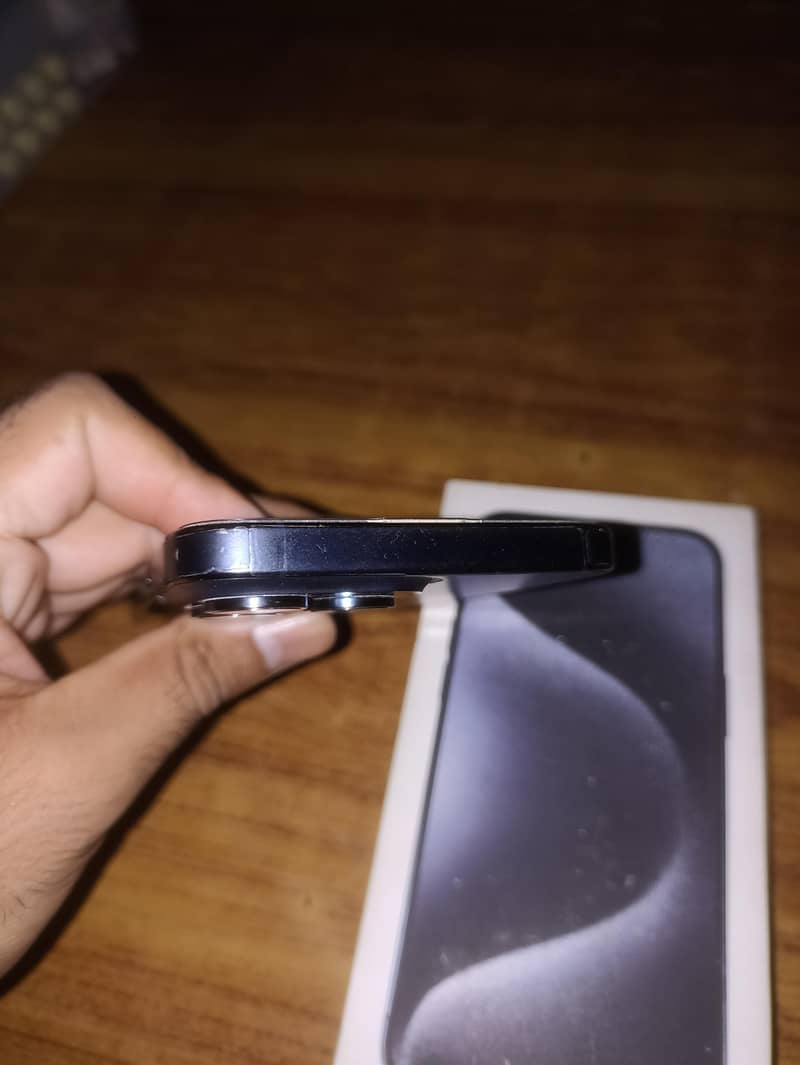 Apple iPhone 15 Pro Max 8