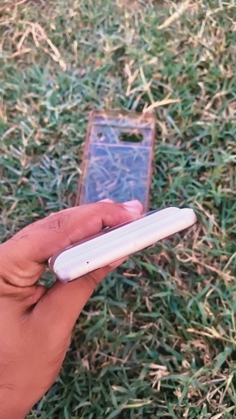 Google Pixel 7 5