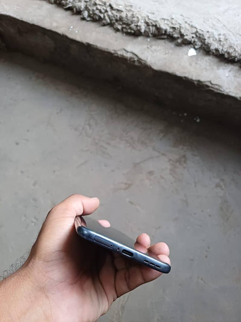 Tecno 40 pro+ 3