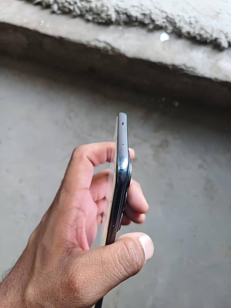 Tecno 40 pro+ 4