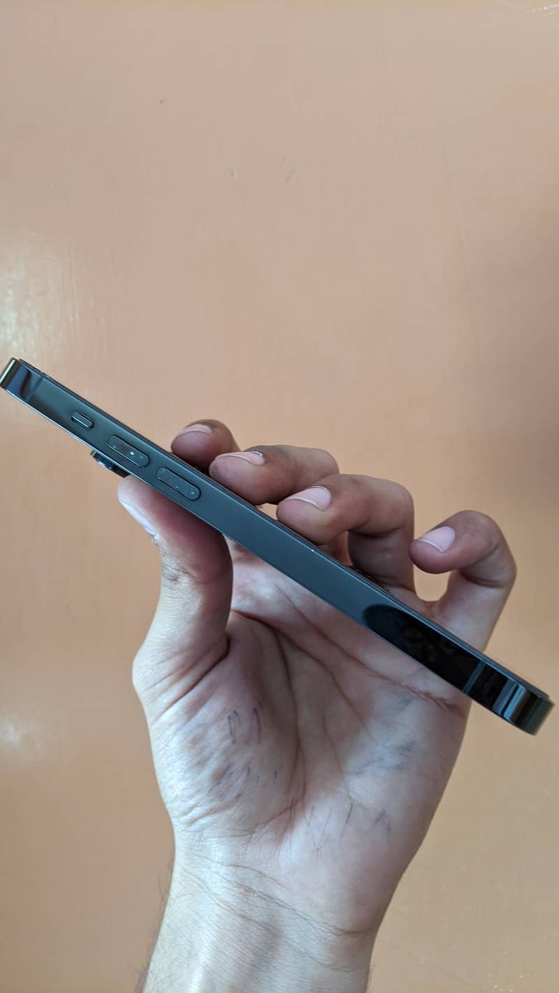 Apple iPhone 14 Pro 3