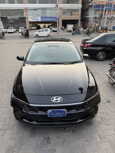 Hyundai Elantra 2025