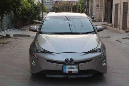 TOYOTA PRIUS S TOURING