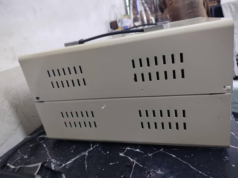 10000V_Almost New 3