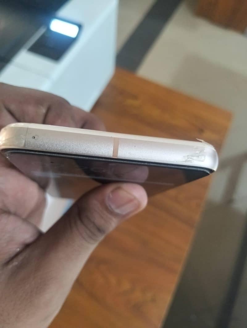 Google Pixel 8 6