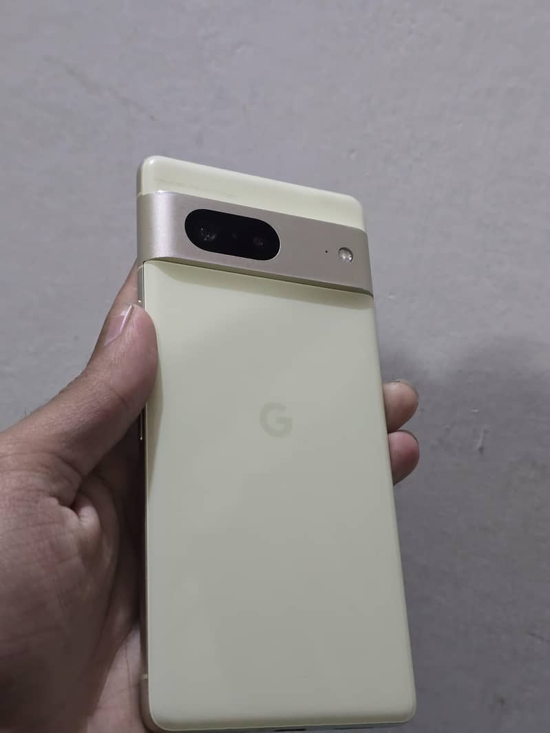 Google Pixel 7 5
