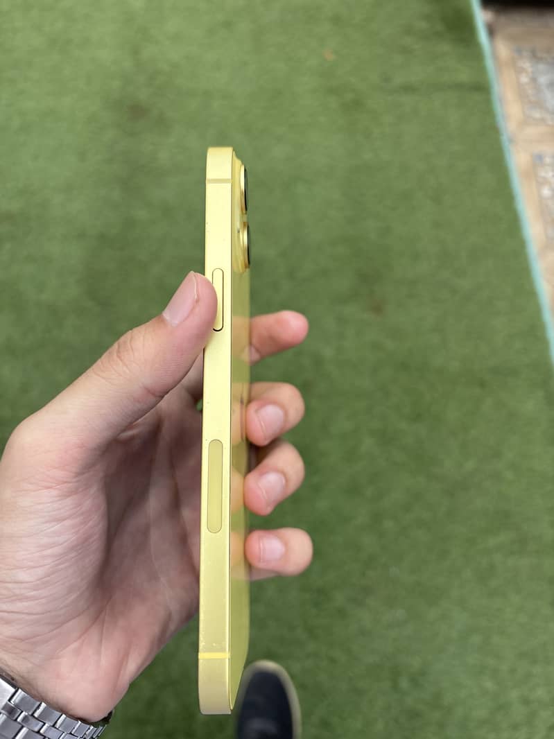 Apple iPhone 14 plus 4