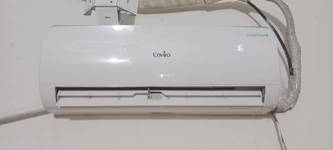 Enviro 1 Ton DC Inverter AC - Excellent Condition for Sale