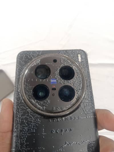 vivo x 200 pro 16/512 PTA approved 10/9.5