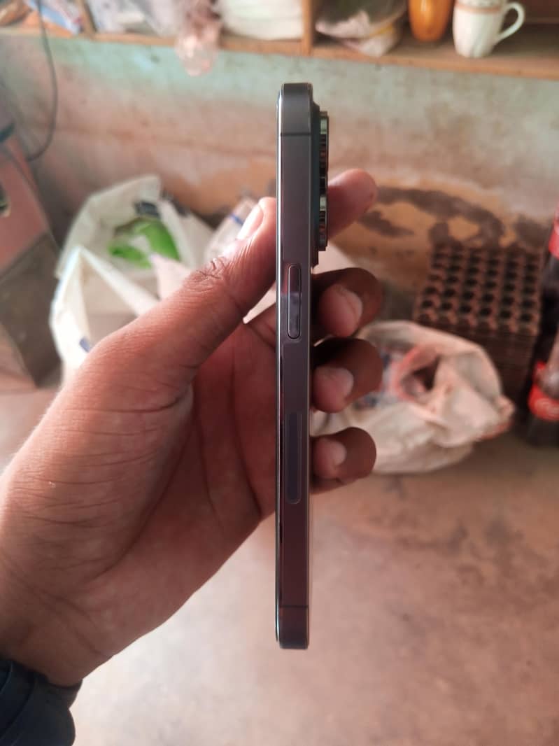 Apple iPhone 14 Pro 1