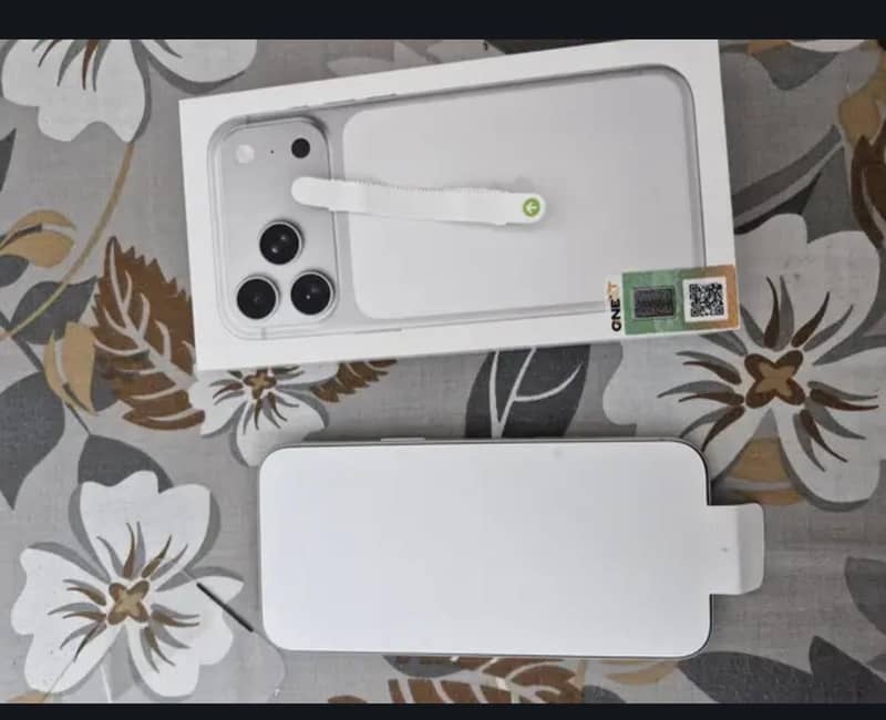 Apple iPhone 17 Pro Max 2