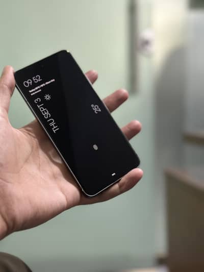 Google Pixel 8 128GB Official PTA Approved 9/10 Condition
