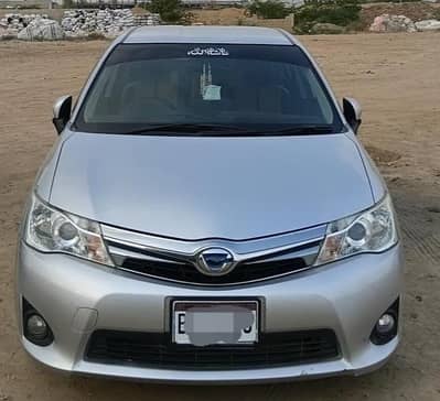 Toyota carolla Axio hybrid 1.5 2014