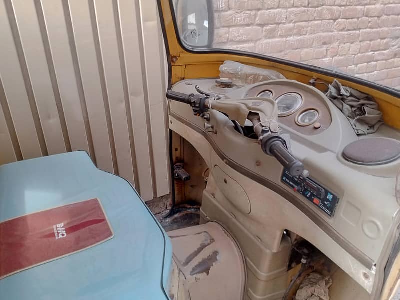 auto rickshaw 8